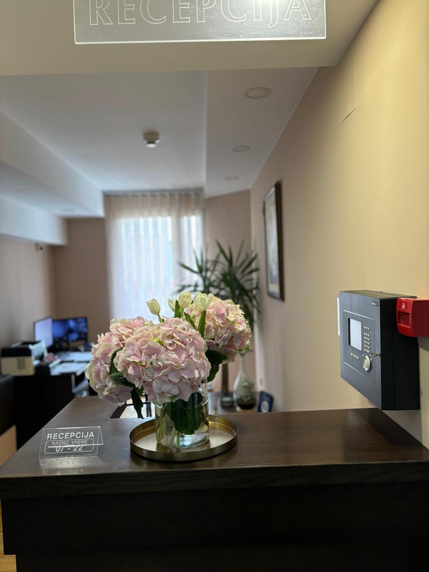 Atrium Bed & Breakfast Sremska Mitrovica Dış mekan fotoğraf