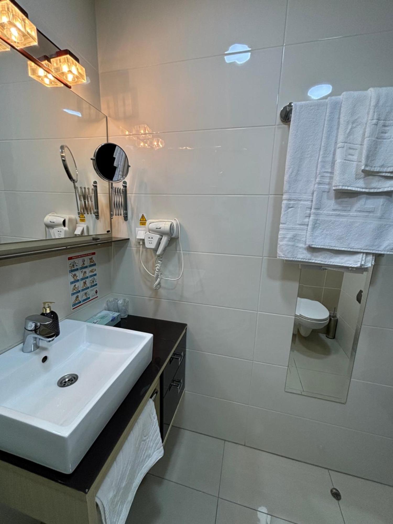 Atrium Bed & Breakfast Sremska Mitrovica Dış mekan fotoğraf
